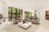 https://images.listonce.com.au/custom/160x/listings/348-ormond-road-elwood-vic-3184/096/01794096_img_02.jpg?DwKUDvjQwCI
