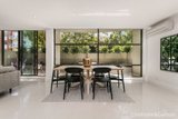 https://images.listonce.com.au/custom/160x/listings/348-ormond-road-elwood-vic-3184/096/01794096_img_03.jpg?eYiGru6fA9k