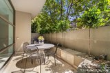 https://images.listonce.com.au/custom/160x/listings/348-ormond-road-elwood-vic-3184/096/01794096_img_06.jpg?R9iTiixuY20