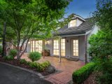 https://images.listonce.com.au/custom/160x/listings/348-yarra-road-wonga-park-vic-3115/693/01018693_img_04.jpg?yDgevoVAdYg