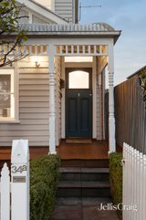 https://images.listonce.com.au/custom/160x/listings/34a-emmaline-street-northcote-vic-3070/285/01922285_img_02.jpg?2j3IdXhpKS8