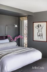 https://images.listonce.com.au/custom/160x/listings/34a-linlithgow-road-toorak-vic-3142/196/01767196_img_15.jpg?iV85zENgHLE