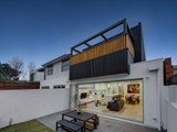 https://images.listonce.com.au/custom/160x/listings/35-albert-street-port-melbourne-vic-3207/290/01828290_img_02.jpg?gSELGLkc4O8