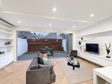 https://images.listonce.com.au/custom/160x/listings/35-albert-street-port-melbourne-vic-3207/290/01828290_img_06.jpg?dbhdT8TAXHg