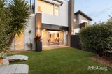 https://images.listonce.com.au/custom/160x/listings/35-appletree-drive-glen-waverley-vic-3150/637/01914637_img_24.jpg?nQsstd582Gg