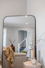 https://images.listonce.com.au/custom/160x/listings/35-bayswater-road-croydon-vic-3136/322/01989322_img_05.jpg?DbNYt839XOA