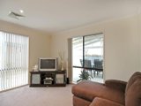 https://images.listonce.com.au/custom/160x/listings/35-carbine-drive-st-albans-park-vic-3219/012/01699012_img_03.jpg?cwVn0XT3OMM