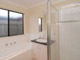 https://images.listonce.com.au/custom/160x/listings/35-carbine-drive-st-albans-park-vic-3219/912/01698912_img_05.jpg?V5BwHnSr-Rg