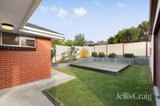 https://images.listonce.com.au/custom/160x/listings/35-duncan-avenue-greensborough-vic-3088/812/01895812_img_11.jpg?wEokFED2U0I