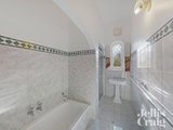 https://images.listonce.com.au/custom/160x/listings/35-fairmont-avenue-camberwell-vic-3124/613/01562613_img_08.jpg?wREHA1o_oy4