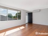 https://images.listonce.com.au/custom/160x/listings/35-felix-grove-mooroolbark-vic-3138/441/01526441_img_02.jpg?AbTgpm4k4jc