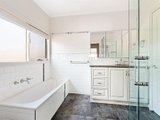 https://images.listonce.com.au/custom/160x/listings/35-gordon-street-balwyn-vic-3103/658/01684658_img_06.jpg?UIysQZtmkkY