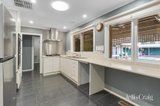 https://images.listonce.com.au/custom/160x/listings/35-hawtin-street-templestowe-vic-3106/165/01860165_img_05.jpg?SQiz4xuKyK4