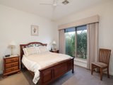 https://images.listonce.com.au/custom/160x/listings/35-highland-crescent-mooroolbark-vic-3138/163/01524163_img_09.jpg?P9zh8OvTDMM