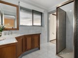 https://images.listonce.com.au/custom/160x/listings/35-hunt-street-donvale-vic-3111/748/01720748_img_07.jpg?2LnZfcOKYRM