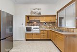https://images.listonce.com.au/custom/160x/listings/35-irymple-avenue-kew-east-vic-3102/369/01685369_img_09.jpg?86bEmCOFvOo