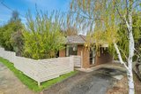 https://images.listonce.com.au/custom/160x/listings/35-jennings-street-kyneton-vic-3444/002/01582002_img_02.jpg?RbmOnBdcNqk