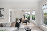 https://images.listonce.com.au/custom/160x/listings/35-kellett-grove-kew-vic-3101/132/01718132_img_03.jpg?XtOFMTh59jQ