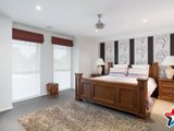 https://images.listonce.com.au/custom/160x/listings/35-kingsburgh-lane-lilydale-vic-3140/521/01529521_img_12.jpg?IQ2rYsCAVog