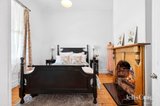 https://images.listonce.com.au/custom/160x/listings/35-lauriston-street-kyneton-vic-3444/563/01753563_img_06.jpg?zxg75iIQb5Q