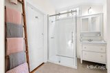 https://images.listonce.com.au/custom/160x/listings/35-lauriston-street-kyneton-vic-3444/563/01753563_img_07.jpg?n2mBeS_DUyY