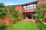 https://images.listonce.com.au/custom/160x/listings/35-leeds-street-canterbury-vic-3126/434/00643434_img_01.jpg?Fo_-nnBQzf8