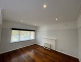 https://images.listonce.com.au/custom/160x/listings/35-lilac-street-bentleigh-east-vic-3165/079/01582079_img_05.jpg?9lSCrjKCnXg