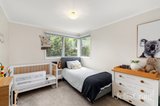 https://images.listonce.com.au/custom/160x/listings/35-malabar-crescent-eltham-vic-3095/345/01851345_img_09.jpg?KWCjV9_3DDQ