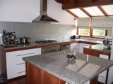 https://images.listonce.com.au/custom/160x/listings/35-maldon-road-castlemaine-vic-3450/277/00616277_img_05.jpg?YeeIYesawHA