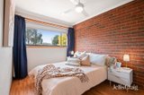 https://images.listonce.com.au/custom/160x/listings/35-marlow-street-mooroolbark-vic-3138/039/01980039_img_07.jpg?hGXhTVa0aaQ