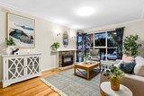 https://images.listonce.com.au/custom/160x/listings/35-mill-avenue-forest-hill-vic-3131/042/01660042_img_05.jpg?SBthMpqV3HA