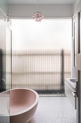 https://images.listonce.com.au/custom/160x/listings/35-raleigh-street-malvern-vic-3144/748/01766748_img_12.jpg?ot_XA26Vsn4