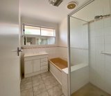 https://images.listonce.com.au/custom/160x/listings/35-rigel-road-lara-vic-3212/960/01691960_img_07.jpg?CWaWgCQvIV4