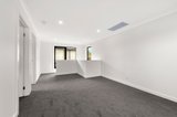 https://images.listonce.com.au/custom/160x/listings/35-rowan-street-croydon-vic-3136/292/01916292_img_04.jpg?V4PrV6XDdoU