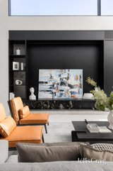 https://images.listonce.com.au/custom/160x/listings/35-rowen-street-glen-iris-vic-3146/984/01980984_img_09.jpg?zIg7CXnHoIw