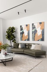 https://images.listonce.com.au/custom/160x/listings/35-rowen-street-glen-iris-vic-3146/984/01980984_img_32.jpg?1CMEzZhj6Cg