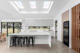 https://images.listonce.com.au/custom/160x/listings/35-samphire-drive-connewarre-vic-3227/185/01735185_img_04.jpg?Oohq2REwwps