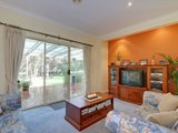 https://images.listonce.com.au/custom/160x/listings/35-silverleaf-place-healesville-vic-3777/450/01525450_img_09.jpg?ECIIC74-1P4