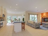 https://images.listonce.com.au/custom/160x/listings/35-silverleaf-place-healesville-vic-3777/450/01525450_img_14.jpg?v5HCDZAc6kg