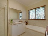 https://images.listonce.com.au/custom/160x/listings/35-silverleaf-place-healesville-vic-3777/450/01525450_img_19.jpg?bgF9kKXf9VU