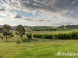 https://images.listonce.com.au/custom/160x/listings/35-smedley-lane-yarra-glen-vic-3775/410/01526410_img_17.jpg?bgpAczlratY