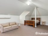 https://images.listonce.com.au/custom/160x/listings/35-smedley-lane-yarra-glen-vic-3775/410/01526410_img_24.jpg?SH6vQjFG3vk