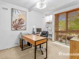 https://images.listonce.com.au/custom/160x/listings/35-smith-avenue-croydon-vic-3136/951/01525951_img_08.jpg?_7KAW9aKCds