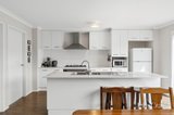 https://images.listonce.com.au/custom/160x/listings/35-south-road-woodend-vic-3442/946/01813946_img_07.jpg?EwYzusb1Yb0