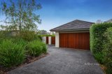 https://images.listonce.com.au/custom/160x/listings/35-st-john-circle-chirnside-park-vic-3116/190/01056190_img_17.jpg?-LmqeCu4440