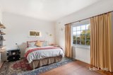 https://images.listonce.com.au/custom/160x/listings/35-stirling-road-croydon-vic-3136/137/01774137_img_07.jpg?cWiQ2YhbdTU
