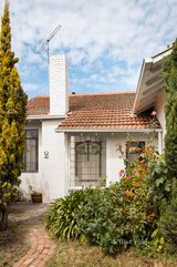 https://images.listonce.com.au/custom/160x/listings/35-wilkinson-crescent-bellfield-vic-3081/544/01605544_img_11.jpg?TIrjHpBGqSA