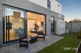 https://images.listonce.com.au/custom/160x/listings/35-york-street-bentleigh-east-vic-3165/516/01927516_img_19.jpg?55IZrmkwteE