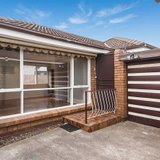 https://images.listonce.com.au/custom/160x/listings/350-52-chapel-road-moorabbin-vic-3189/602/01846602_img_06.jpg?XRjun2Vm0HE