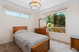 https://images.listonce.com.au/custom/160x/listings/350-elmhurst-road-blackburn-vic-3130/975/01548975_img_05.jpg?XOtb-2JHQ4M